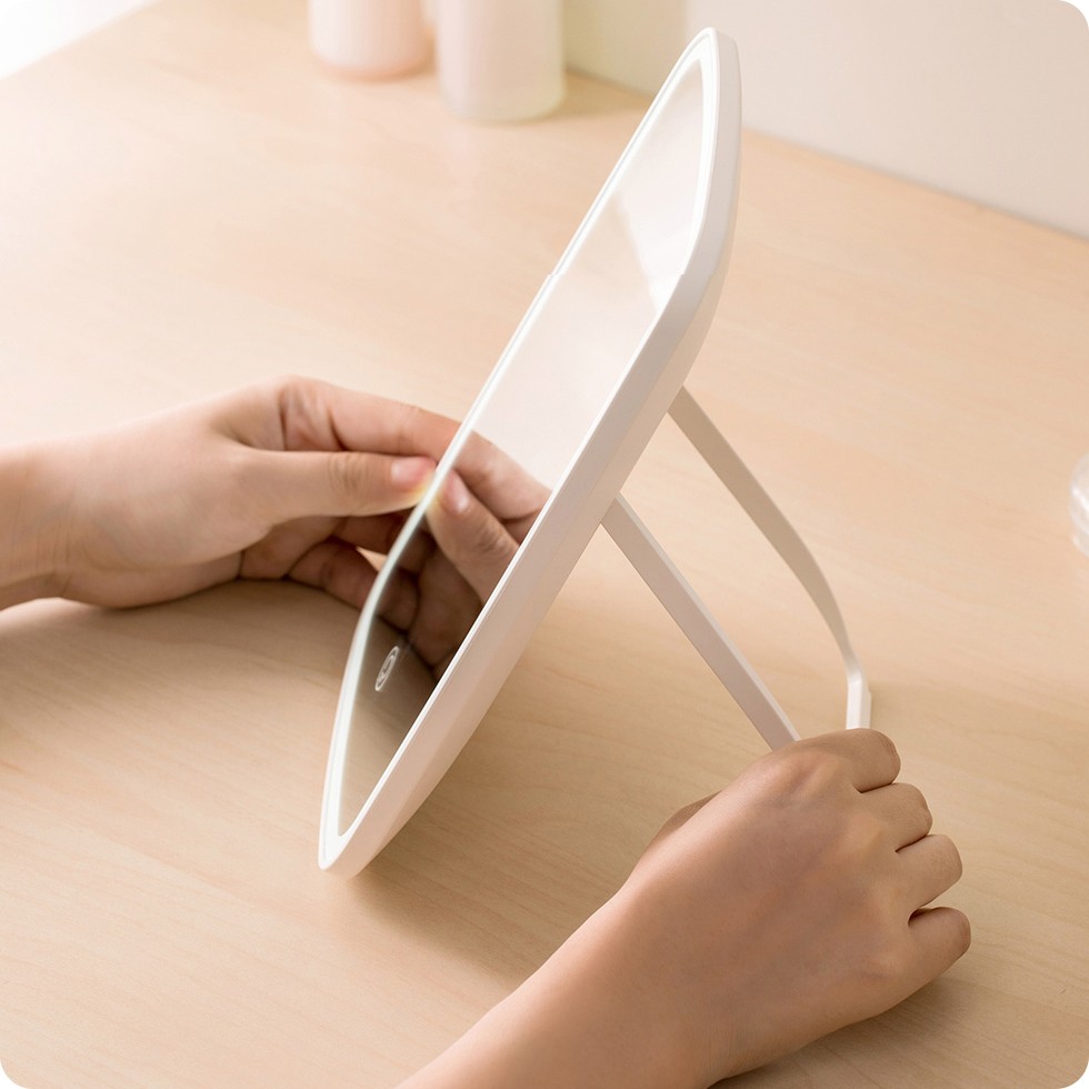 Зеркало для макияжа Jordan Judy LED Makeup Mirror Зеркало для макияжа Jordan Judy LED Makeup Mirror